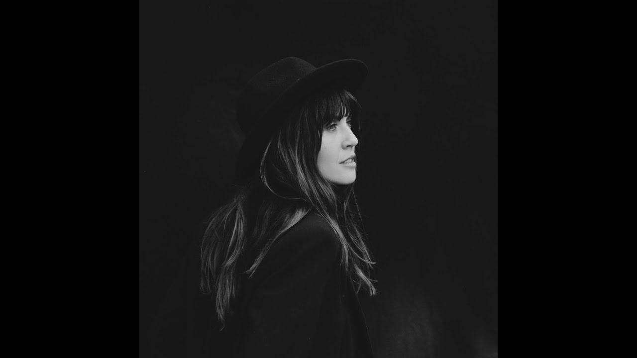 Mia Aegerter - Schwarzer Fleck (Offizielles Video)